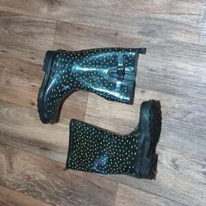 Black Winter Polka Dot Rain Boots with Glossy Finish and Stylish Design